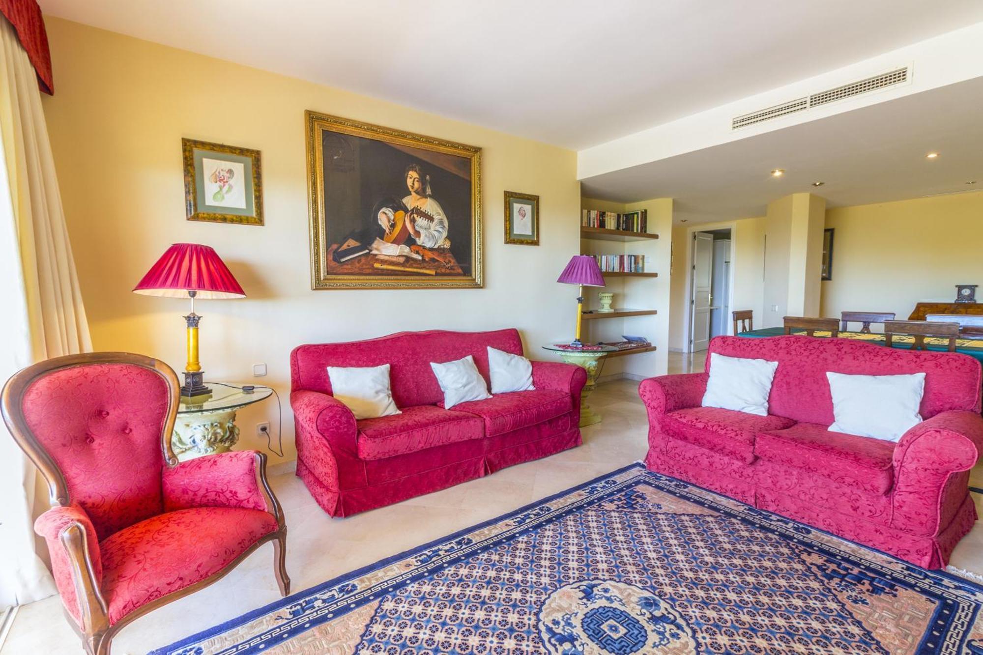 Apartamento Cubo's Boutique Elviria Hills Marbella